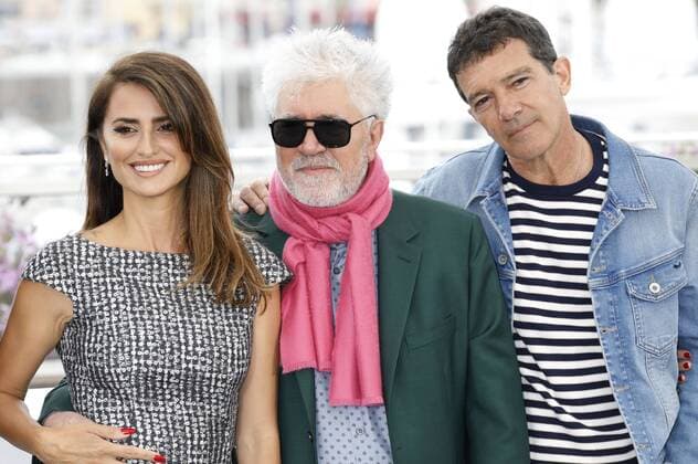 Penelope Cruz, Pedro Almodovar and Antonio Banderas at the Dolor y gloria Leid und Herrlichkeit Pain and Glory photocall during the 72nd Cannes Film Festival at the Palais des Festivals on May 18, 2019 in Cannes, France