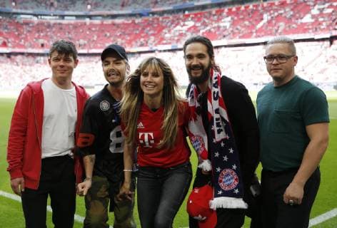 Heidi Klum und Tokio Hotel zu Gast in der Allianz Arena Heidi Klum und Tom Kaulitz mit seiner Band Tokio Hotel beim letzten Spiel der Saison in der Allianz Arena, München Bayern Deutschland Allianz Arena