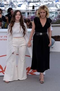 72nd Cannes Film Festival 2019, Photocall film : Portrait de la jeune fille en feu Pictured: Valeria Golino, Luana Bairami  Copyright: xAlbertoxTerenghi Cannesx xIPAx xCannesx