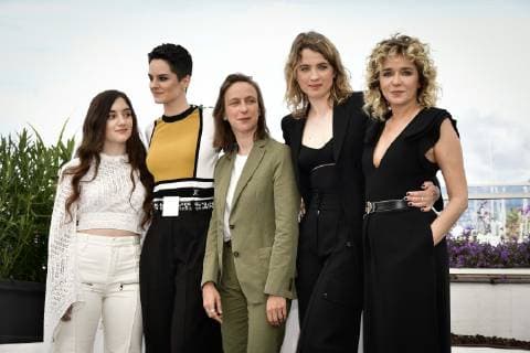 Foto IPP Daniele Cifala 20 05 2019 Portrait Of A Lady On Fire (Portrait De La Jeune Fille En Feu) Photocall - The 72nd Annual Cannes Film Festival nella foto: Luana Bajrami, Noemie Merlant, Celine Sciamma, Adele Haenel and Valeria Golino  0