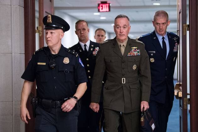 News Themen der Woche KW21 News Bilder des Tages Chairman of the Joint Chiefs of Staff Joseph Dunford arrives to deliver a classified briefing on Iran to Senators on Capitol Hill in Washington, D.C. on May 21, 2019. The briefing will address escalating tensions with Iran including their alleged attacks on oil pipelines and other nations ships operating in the region.  WAP20190521353 KEVINxDIETSCH