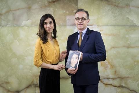 News Bilder des Tages Bundesaussenminister Heiko Maas (R), SPD, trifft Nadia Murad (L), Friedensnobelpreistraegerin, zum gemeinsamen Gespraech in Berlin, 23.05.2019. Berlin Germany *** Federal Foreign Minister Heiko Maas R , SPD, meets Nadia Murad L , Nobel Peace Prize Laureate, for joint talks in Berlin, 23 05 2019 Berlin Germany Copyright: xFlorianxGaertner photothek.netx