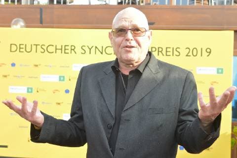 Deutscher Synchronpreis 2019 Tobias Meister deutsche Stimme von Brat Pitt Ankunft zur Verleihung des Deutschen Synchronpreises 2019 im TIP am Kanzleramt in Berlin am 23.05.2019
