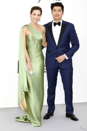Liv Lo and Henry Golding attending the 26th amfAR s Cinema Against Aids Gala during the 72nd Cannes Film Festival at Hotel du Cap-Eden-Roc on May 23, 2019 in Antibes *** Liv Lo and Henry Golding attending the 26th amfAR s Cinema Against Aids Gala during the 72nd Cannes Film Festival at Hotel du Cap Eden Roc on May 23, 2019 in Antibes Foto:xD.xBedrosianx xFuturexImage