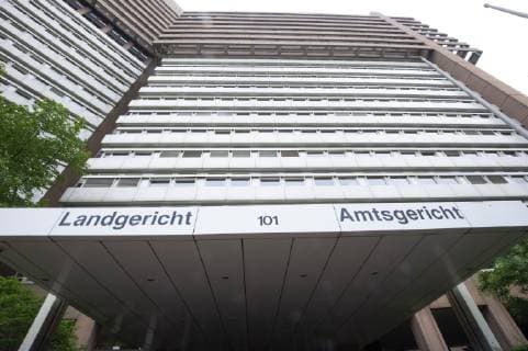 Das Gebaeude des Landgerichts und Amtsgerichts Koeln, Aussenansicht, Fassade, Verfahren von Maike Kohl-Richter gegen Autor Heribert Schwan und den Spiegel Verlag ueber das Buch VERMAECHTNIS, ob weitere Passagen verboten werden sollen und die Hoehe der erzielten Gewinne am 22.05.2019 vor dem Landgericht Koeln, *** The building of the regional court and district court Cologne, exterior view, facade, proceedings of Maike Kohl judge against author Heribert Schwan and the Spiegel Verlag about the book VERMAECHTNIS, whether further passages should be forbidden and the amount of the achieved profits on 22 05 2019 before the regional court Cologne,