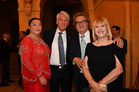 Wolf-Dieter Ring mit Ehefrau und Helmut Markwort mit Bayerische Fernsehpreis 2019 Party Verleihung des Bayerischen Fernsehpreis im Prinzregententheater München 23.Mai 2019