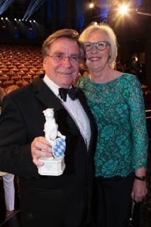 Elmar Wepper mit Ehefrau Anita, Bayerischer Fernsehpreis 2019 im Prinzregententheater in Muenchen am 25.05.2019