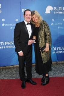 Juergen Tonkel mit Ehefrau Eva, Bayerischer Fernsehpreis 2019 im Prinzregententheater in Muenchen am 25.05.2019