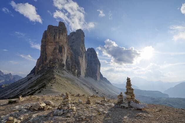 Italy, Sexten Dolomites, Tre Cime di Lavaredo, cairn, Nature Park Tre Cime, Unesco World Heritage Natural Site  RUEF02132