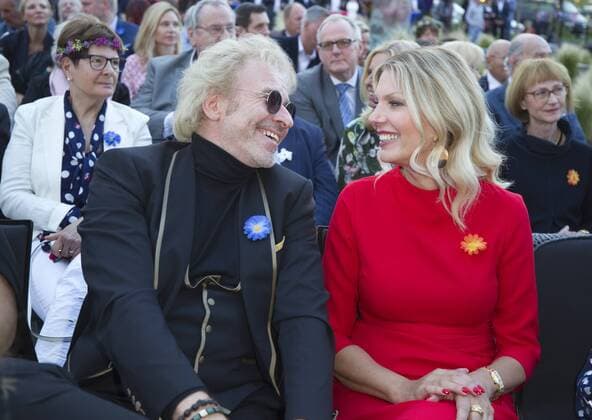 Entertainment Themen der Woche KW21 Rust, Germany - May 24, 2019: New Hotel Kronasar opens at Europa-Park with TV Host Thomas Gottschalk and friend Karina Mross New Hotel Kronasar opens at Europa-Park in Rust, Germany