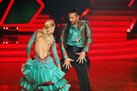 Benjamin Piwko und Isabel Edvardsson in der 9. Live-Show der 12. Staffel der RTL-Tanzshow Let s Dance im MMC Coloneum. Köln, 24.05.2019 *** Benjamin Piwko and Isabel Edvardsson in the 9 Live Show of the 12 season of the RTL dance show Let s Dance at the MMC Coloneum Cologne, 24 05 2019 Foto:xC.xHardtx xFuturexImage