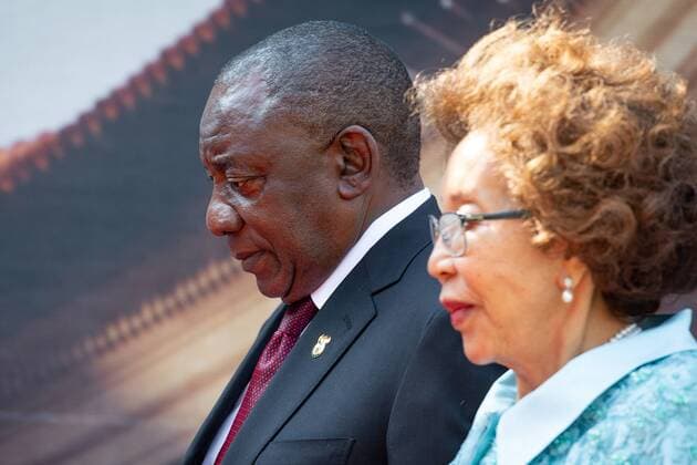 News Themen der Woche KW21 News Bilder des Tages (190525) -- PRETORIA, May 25, 2019 -- Newly-elected South African president Cyril Ramaphosa and his wife attend his inauguration ceremony in Pretoria, South Africa, May 25, 2019. Newly-elected South African President Cyril Ramaphosa on Saturday said he is committed to tackling serious challenges the country faced in his inauguration ceremony in Loftus Versfeld stadium in Pretoria. ) SOUTH AFRICA-PRETORIA-PRESIDENT-INAUGURATION YeshielxPanchia 