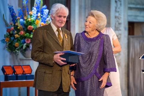 28-05-2019 Princess Beatrix with Albert Goutbeek during the Zilveren Anjers at the Koninklijk paleis in Amsterdam. The silver carnation is annually awarded to individuals who voluntarily worked for culture and nature conservation  Copyright: xPPEx
