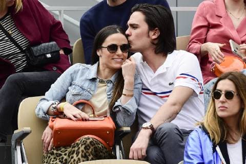 Alain Fabien Delon et Capucine Anav CELEBRITES : Internationaux de France 2019 Roland Garros - 30 05 2019 JBAutissier Panoramic 