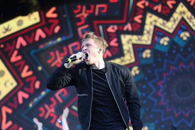 Entertainment Themen der Woche KW22 Entertainment Bilder des Tages Matthias Schweighöfer beim Peace x Peace Festival in der Parkbühne Wuhlheide in Berlin, 1. Juni 2019. Peace x Peace Festival in Berlin *** Matthias Schweighöfer at the Peace x Peace Festival at the Parkbühne Wuhlheide in Berlin, 1 June 2019 Peace x Peace Festival in Berlin