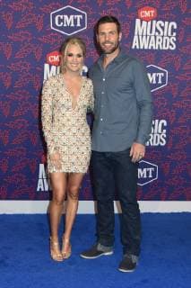 05 June 2019 - Nashville, Tennessee - Carrie Underwood, Mike Fisher. 2019 CMT Music Awards held at Bridgestone Arena. Photo Credit: Dara-Michelle Farr AdMedia 240482 2019-06-05 TN Nashville Etats-Unis  Copyright: xAdMediax STAR_240482_032