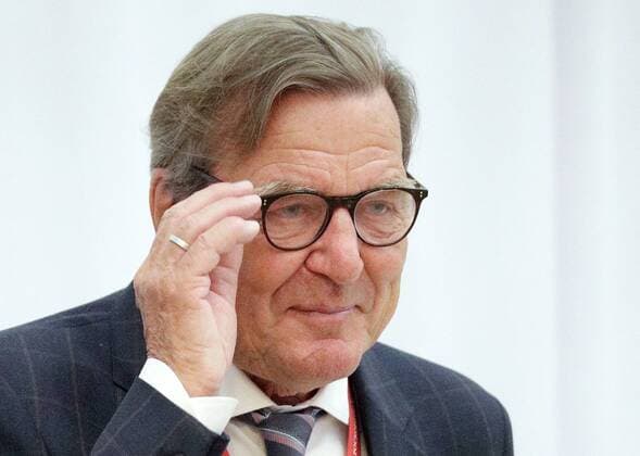 News Themen der Woche KW23 News Bilder des Tages ST PETERSBURG, RUSSIA â€“ JUNE 7, 2019: Gerhard Schroeder, Chairman of the Shareholders Committee with Nord Stream 2 AG and former German chancellor, at the 2019 St Petersburg International Economic Forum (SPIEF), at the ExpoForum Convention and Exhibition Centre. Vladimir Smirnov TASS Host Photo Agency  TS0AE44C