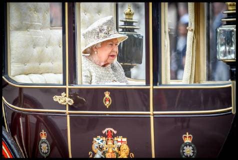 Entertainment Bilder des Tages . 08 06 2019. London, United Kingdom. Trooping the Colour. The Queen s Birthday Parade is a display of the individual physical prowess and discipline of the British Army s soldiers, and a celebration of Her Majesty The Queen s official birthday. This year the regiment trooping its Colour (ceremonial Regimental flag) is the 1st Battalion Grenadier Guards, with One thousand four hundred soldiers will take part. The event is attended by almost every member of the Royal Family.  xPetexMaclainex xi-Imagesx IIM-19775-0012