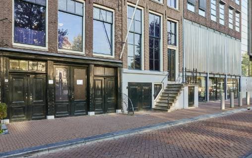 Anne Frank House and Museum in Amsterdam, North Holland, The Netherlands, Europe Copyright: SimonxMontgomery 851-899 Editorial Use Only