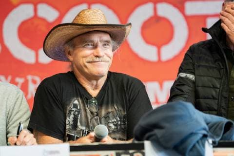 Pressekonferenz zum Musikfestival und Motorsportfestival Werner - Das Rennen 2019 - Konny Reimann, Auswanderer, Protagonist und Rennfahrer beim Werner-Rennen 2019;Pressekonferenz zum Musikfestival und Motorsportfestival Werner - Das Rennen 2019 -, Hamburg Hamburg Deutschland Flugplatz Hartenholm