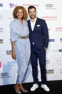Nataly Kudiabor und Mark Olan Dreesen bei der Verleihung des Berlin Series Award 2019 im Titanic Hotel Gendarmenmarkt. Berlin, 13.06.2019