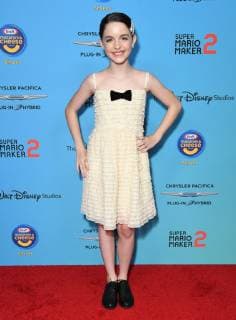 16 June 2019 - Studio City, California - McKenna Grace. 2019 ARDYs: A Radio Disney Music Music Celebration held at CBS Studios. Photo Credit: Birdie Thompson AdMedia 241859 2019-06-16 California Studio City Etats-Unis  Copyright: xAdMediax STAR_241859_200