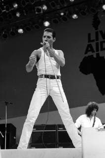 Queen Freddie Mercury Live Aid, Wembley Stadium, London  (48422138331765)