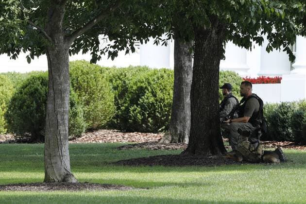US Secret Service responses during a lock down situation on the North Lawn of the White House in Washington on June 19, 2019.  WAPG2019061903 YURIxGRIPAS