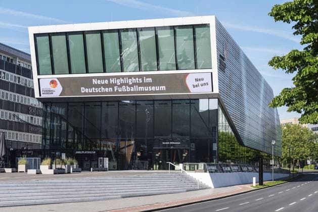  Deutsches Fußballmuseum, Dortmund, Nordrhein-Westfalen, Deutschland, Europa *** German Football Museum, Dortmund, North Rhine-Westphalia, Germany, Europe Copyright: imageBROKER/BarbaraxBoensch iblbbo04912139.jpg
