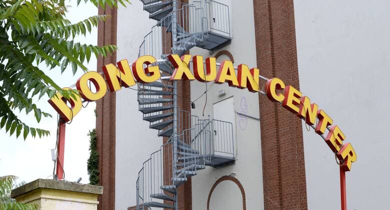 21 . 06 . 2019 , Berlin Lichtenberg : Dong - Xuan - Center .