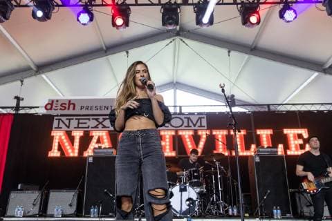 June 21, 2019 - Chicago, Illinois, U.S - KASSI ASHTON during the LakeShake Country Music Festival in Chicago, Illinois Chicago U.S. - ZUMAs135 20190621_zap_s135_001 Copyright: xDanielxDeSloverx