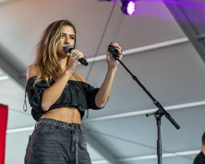 June 21, 2019 - Chicago, Illinois, U.S - KASSI ASHTON during the LakeShake Country Music Festival in Chicago, Illinois Chicago U.S. - ZUMAs135 20190621_zap_s135_008 Copyright: xDanielxDeSloverx