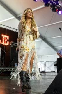 June 21, 2019 - Chicago, Illinois, U.S - RACHEL WAMMACK during the LakeShake Country Music Festival in Chicago, Illinois Chicago U.S. - ZUMAs135 20190621_zap_s135_015 Copyright: xDanielxDeSloverx
