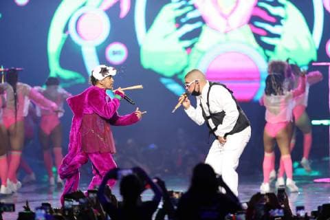 June 22, 2019 - EUM20190622ESP08.JPG .CIUDAD DE MEXICO. MusicMusica-MTV Miaw.- Aspectos de la entrega de premios MTV Miaw y de las presentaciones musicales que se realizaron la noche del 21 de junio de 2019. En la imagen Bad Bunny y Ruben Albarran. Foto: Agencia EL UNIVERSALGerman EspinosaEELG Copyright: xElxUniversalx