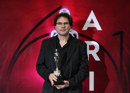 Screenwriter Carlos Cuaron poses at the red carpet of the 61st Ariel Awards of the Mexican Academy of the Cinematographic Arts and Sciences (AMACC) at the National Firm Archive in Mexico City, Mexico, 24 June 2019. Ariel Awards in Mexico City !ACHTUNG: NUR REDAKTIONELLE NUTZUNG!  Copyright: xMarioxGuzmanx AME6424 20190625-636970408761353516