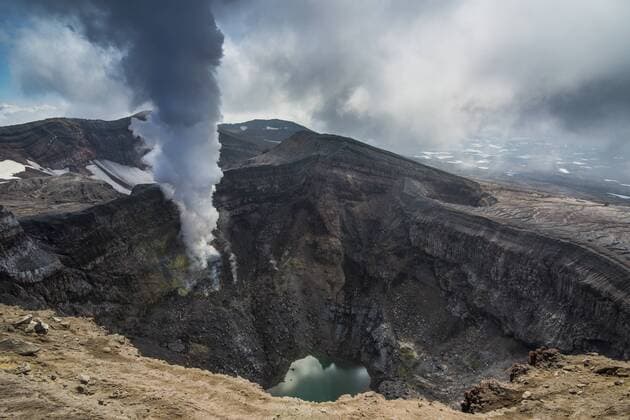 Russia, Kamchatka, steaming fumarole on the Gorely volcano  RUNF01976