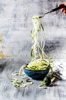 Zoodles, spiralized zucchini model released Symbolfoto  SBDF03946