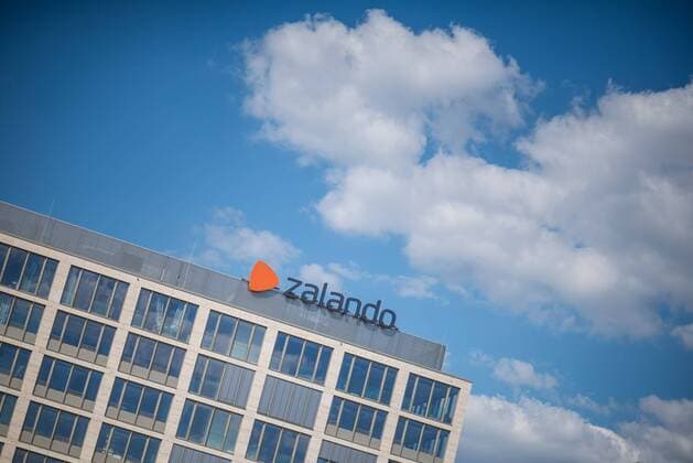 Berlin Wirtschaft Zalando Logo der Online-Versandhandelsfirma Zalando in Berlin. 23.6.2019, Berlin