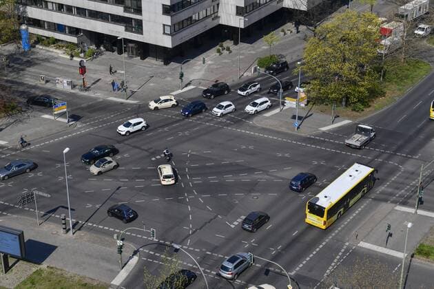 Straßenkreuzung, Schillstraße, Kurfürstenstraße, Tiergarten, Mitte, Berlin, Deutschland