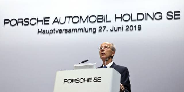 27.06.2019, Stuttgart, DEU Hauptversammlung der Porsche Automobil Holding SE in der Porsche Arena in Stuttgart Hans Dieter Poetsch, Vorsitzender des Vorstandes der Porsche Automobil Holding SE *** 27 06 2019, Stuttgart, DEU Annual General Meeting of Porsche Automobil Holding SE in the Porsche Arena in Stuttgart Hans Dieter Poetsch, Chairman of the Board of Management of Porsche Automobil Holding SE