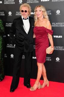 Thomas Gottschalk und Karina Mroß bei der Eröffnung vom Filmfest München mit der Film Premiere von The Art of Self-Defense am 27.06.2019 in München Eröffnung Opening vom Filmfest München 2019
