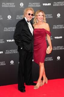 Thomas Gottschalk und Karina Mroß bei der Eröffnung vom Filmfest München mit der Film Premiere von The Art of Self-Defense am 27.06.2019 in München Eröffnung Opening vom Filmfest München 2019