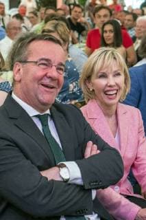Boris Pistorius und Doris Schröder-Köpf bei der Eröffnung vom 490. Schützenfest in der Festhalle Marris. Hannover, 28.06.2019 *** Boris Pistorius and Doris Schröder Köpf at the opening of the 490 Schützenfest in the Festhalle Marris Hannover, 28 06 2019 Foto:xU.xStammx xFuturexImage