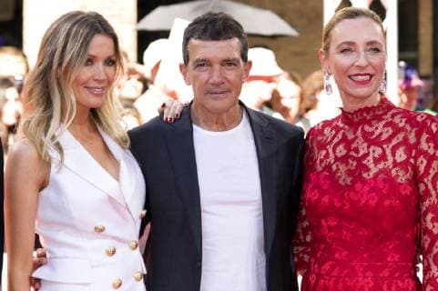 Antonio Banderas mit Lebenspartnerin Nicole Kimpel und Diana Iljine bei der CineMerit-Gala zu Ehren von Antonio Banderas mit der Premiere von Leid und Herrlichkeit Dolor y gloria auf dem 37. Filmfest München 2019 im Festivalzentrum Gasteig. München, 29.06.2019