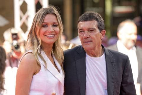 Antonio Banderas mit Lebenspartnerin Nicole Kimpel bei der CineMerit-Gala zu Ehren von Antonio Banderas mit der Premiere von Leid und Herrlichkeit Dolor y gloria auf dem 37. Filmfest München 2019 im Festivalzentrum Gasteig. München, 29.06.2019
