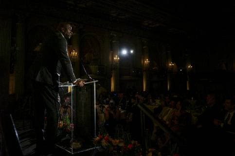 June 30, 2019 - Los Angeles, California, U.S - Magic Johnson introduces CBS2 KCAL9 sports anchor Jim Hill, who receives The Joseph M. Quinn Award in the Los Angeles Press Clubs 61st SoCal Journalism Awards Gala on Sunday, June 30, 2019 in Los Angeles. Los Angeles U.S. - ZUMAc68_ 20190630_zaf_c68_001 Copyright: xRingoxChiux