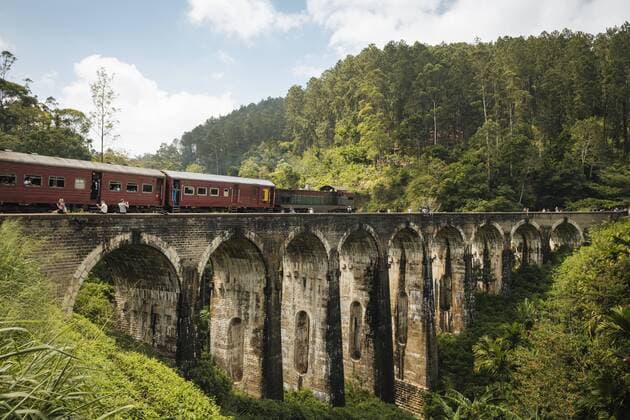 Train crossing Nine Arch Bridge, Ella, Uva Province, Sri Lanka, Asia Copyright: BenxPipe 848-1816
