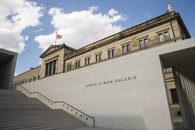 Entertainment Themen der Woche KW26 Entertainment Bilder des Tages Aussensicht der James Simon Galerie in Berlin am 1. Juli 2019. Pressevorschau James Simon Galerie in Berlin *** Outside view of the James Simon Galerie in Berlin on 1 July 2019 Press preview James Simon Galerie in Berlin