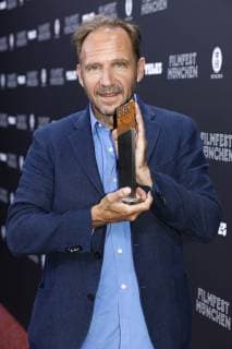 Ralph Fiennes bei der CineMerit-Gala zu Ehren von Ralph Fiennes mit der Premiere von The White Crow auf dem 37. Filmfest München 2019 im Festivalzentrum Gasteig. München, 01.07.2019