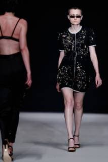 (190702) -- BERLIN, July 2, 2019 -- A model presents a creation of designer Lou de Betoly during the Berlin Fashion Week Spring Summer 2020 in Berlin, capital of Germany on July 2, 2019. Binh Truong) GERMANY-BERLIN-FASHION WEEK-LOU DE BETOLY LianxZhen 